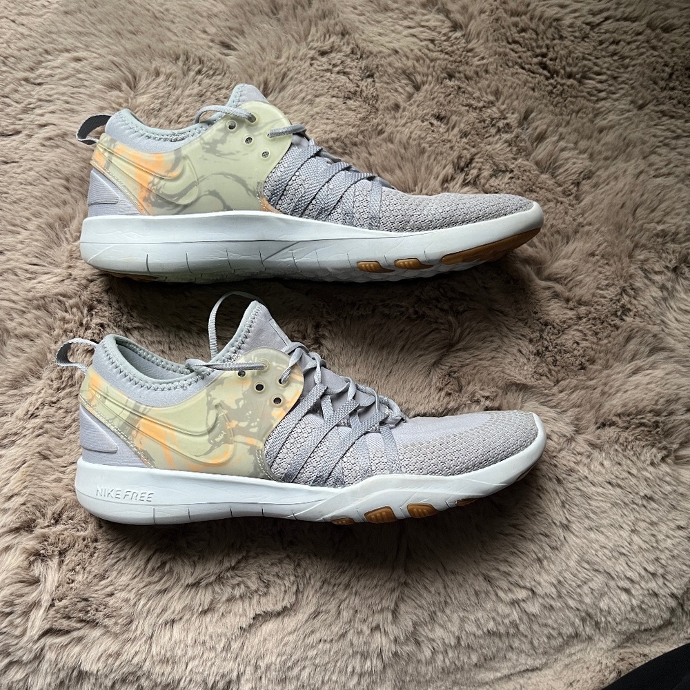 Nike Free Trainer 7 Wolf Grey Orange Marble Shoe Womens Size 8.5
